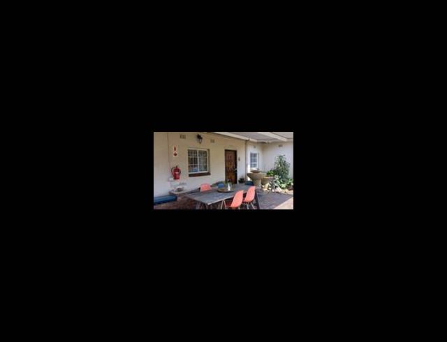 7 BEDROOM HOUSE FOR SALE IN MANORS